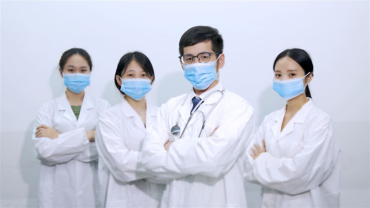灵山县第二人民医院采购生物显微镜等设备